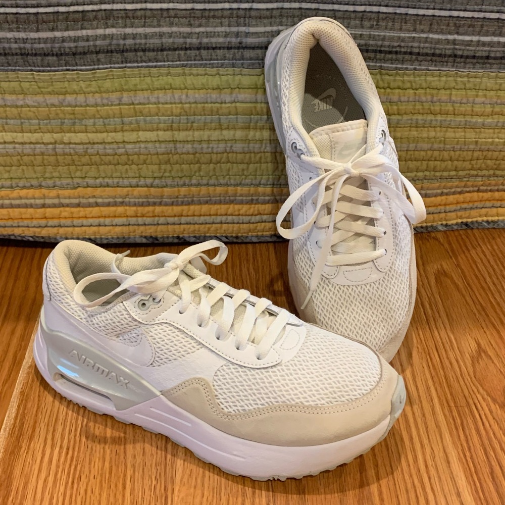 Nike Air Max SYSTM men’s sneakers 8 EUC white/white/pure platinum DM9537-101